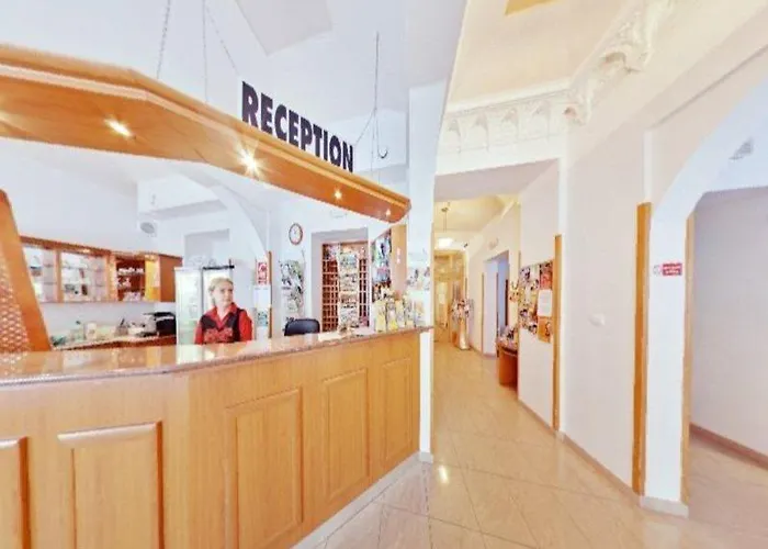 Club Hotel